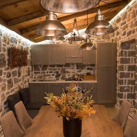 Luxury Saint Nikolas *