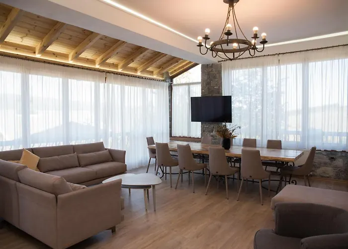 Luxury Saint Nikolas Villa Voskopojë