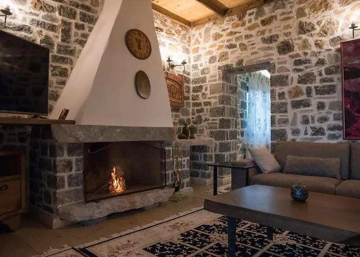 Luxury Saint Nikolas Villa Voskopojë